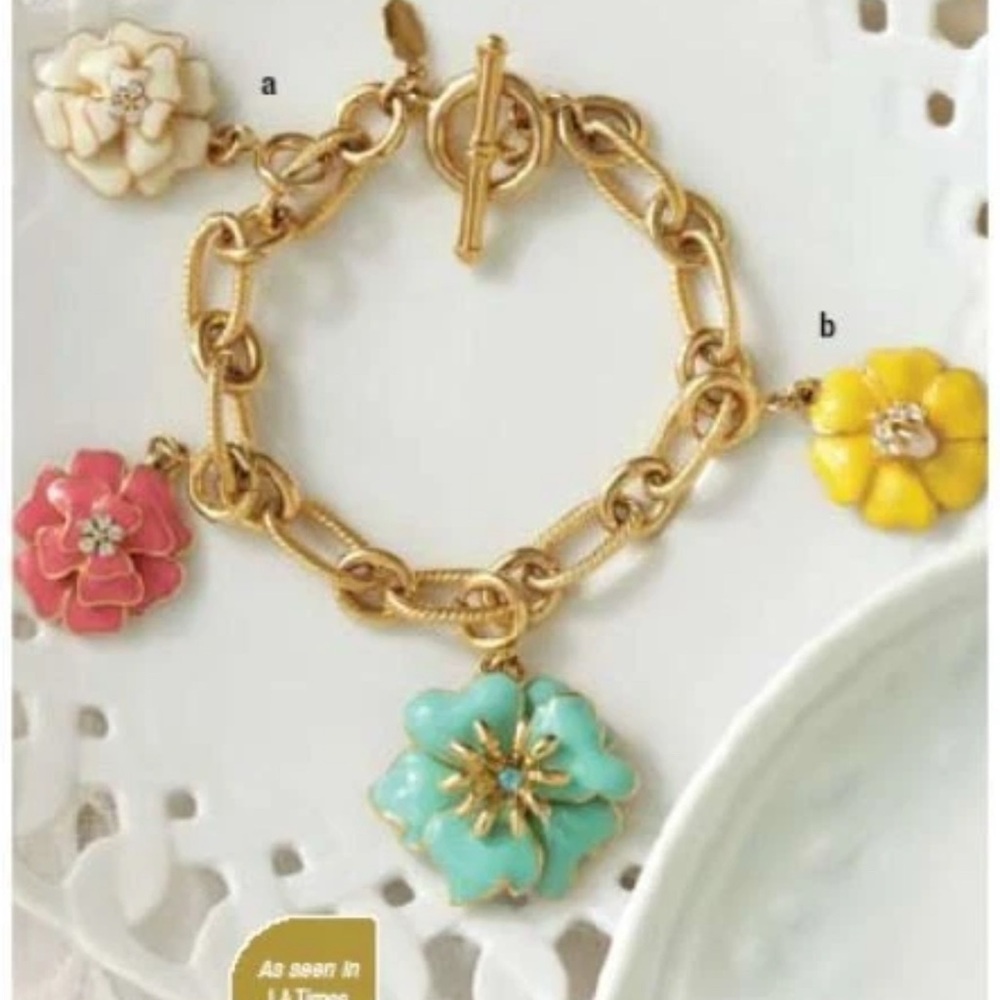 Stella & Dot Bloom Flower Charm Bracelet